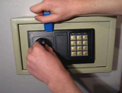 昆都仑24小时上门开锁公司